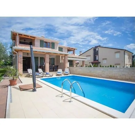 Villa Mare Near Lanterna *